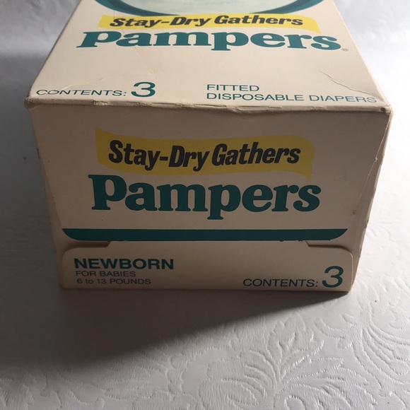VINTAGE PAMPERS 1978 Promotional SAMPLE BOX OF 3 DIAPERS NEWBORN New old stock - Picture 6 of 6